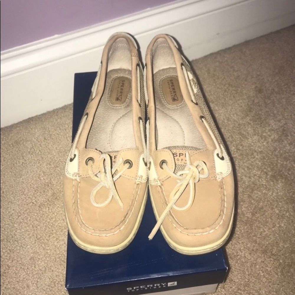 Women’s Sperry Shoe